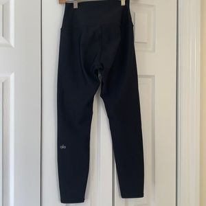 Alo high rise airlift legging